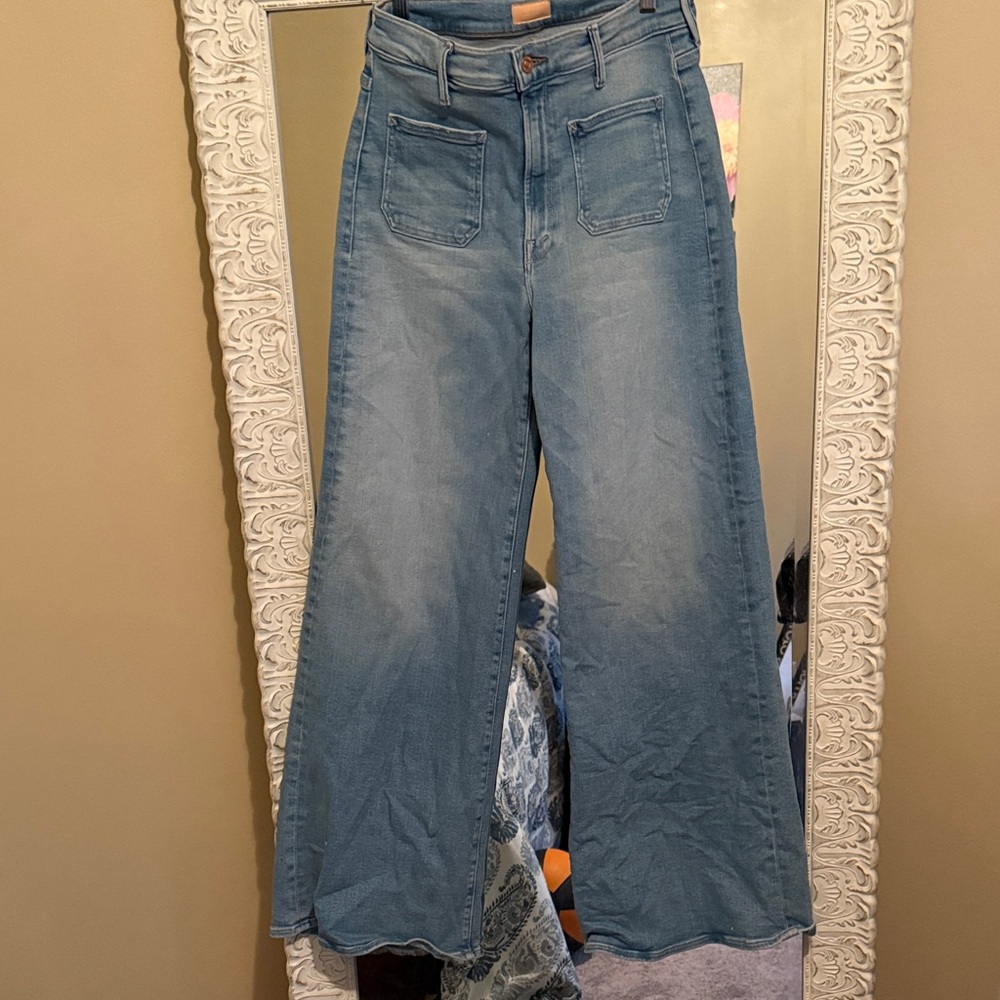 MOTHER Patch Pocket Flare women’s jeans